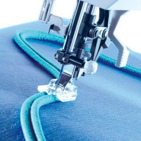 Pfaff Nyörijalka paksulle nyörille (kaksi uraa)