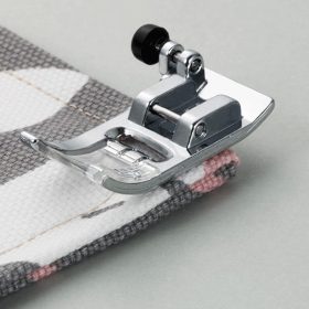 Brother Yleisjalka 7mm ja paininjalanistukka F053